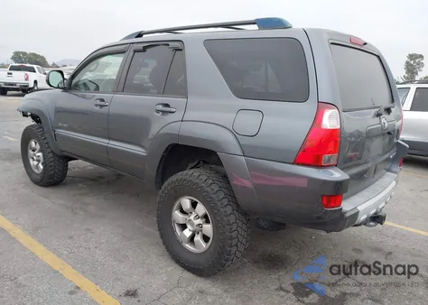 2004 Toyota 4Runner Sr5 V8 z USA, uszkodzony, nr VIN JTEBT14R640036615